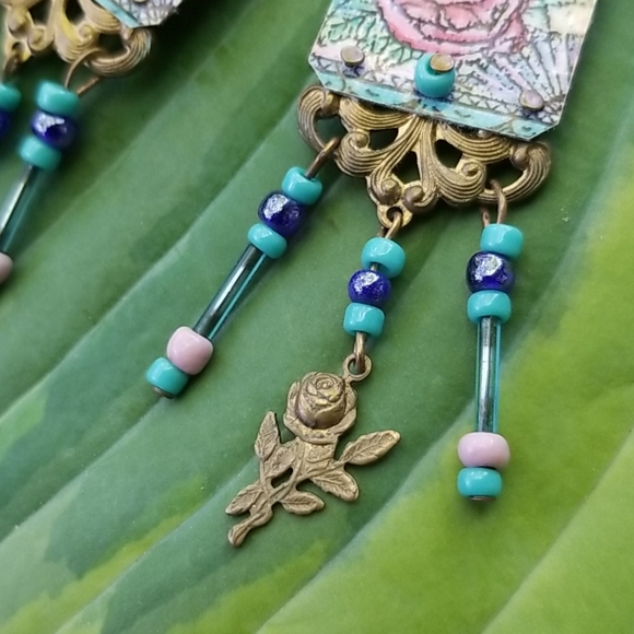 Flowery festival earrings! 🌸🏵🌺🌼 - Picture 3 of 5